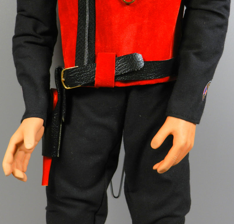 Carica immagine in Galleria Viewer, Engrish Classic Porcelain Doll Collection Captain Scarlet 14-Inch - Used
