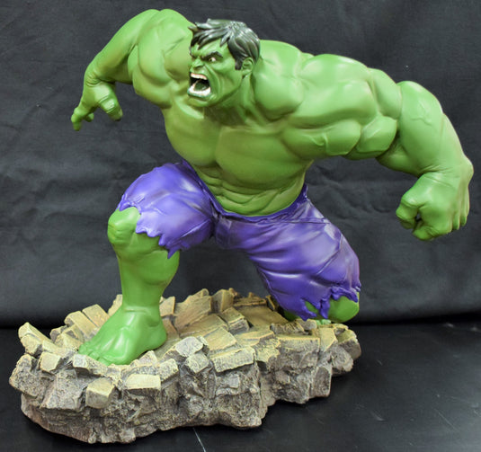 XM Studios 1/6 Scale Hulk Statue - Used