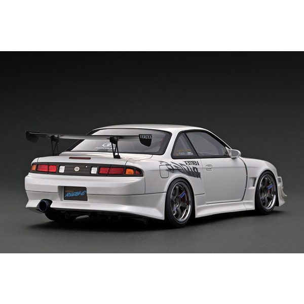 Load image into Gallery viewer, ignition modelIG3081 1/18 VERTEX S14 Silvia Pearl White With Engine
