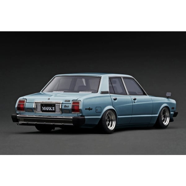 Load image into Gallery viewer, Pre-order ignition modelIG3432 1/18 Toyota MarkII Sedan Grande MX41 Light Blue Metallic
