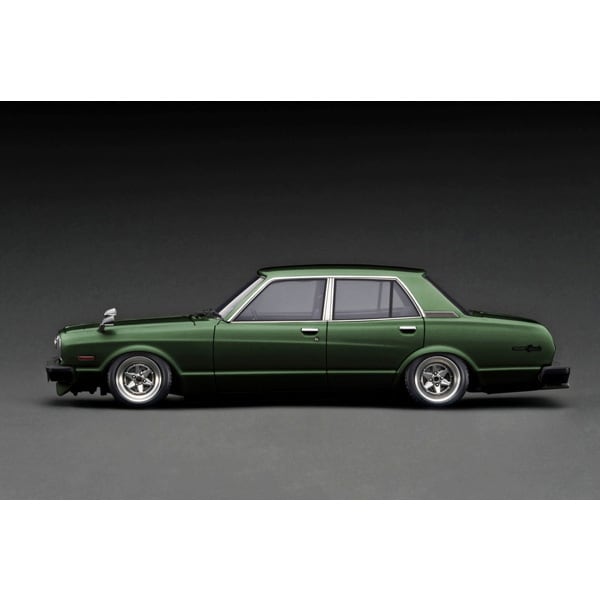 Cargue la imagen en el visor de la galería, Pre-order ignition modelIG3429 1/18 Toyota MarkII Sedan Grande MX41 Green Metallic
