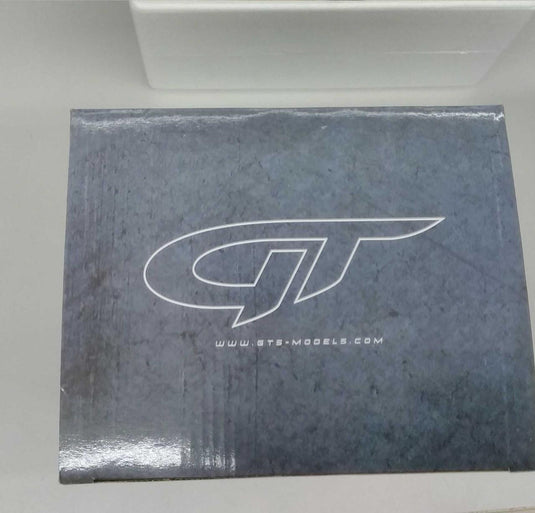 AUTOart GT-R R35 White 1/18 Scale Model Car– Used