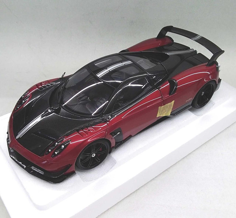 Cargue la imagen en el visor de la galería, AUTOart 78276 1/18 Pagani Huayra BC Scale Car– Used
