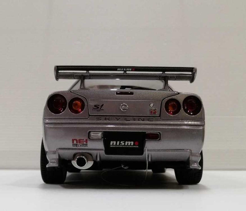 Load image into Gallery viewer, AUTOART Nismo Skyline GT-R R34 S-TUNE 1/18 Scale Car– Used
