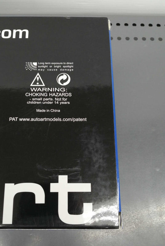 AUTOart Nissan Skyline 2000GT-R (KPGC110) 1/18 Scale Car– Used