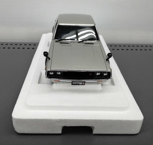 AUTOart Nissan Skyline 2000GT-R (KPGC110) 1/18 Scale Car– Used