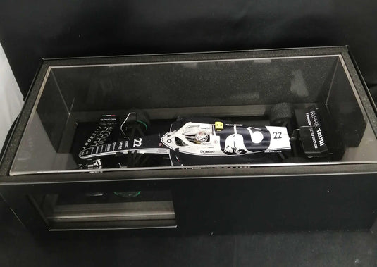 SPARK AlphaTauri F1 Diecast Car 1/18 Scale– Used