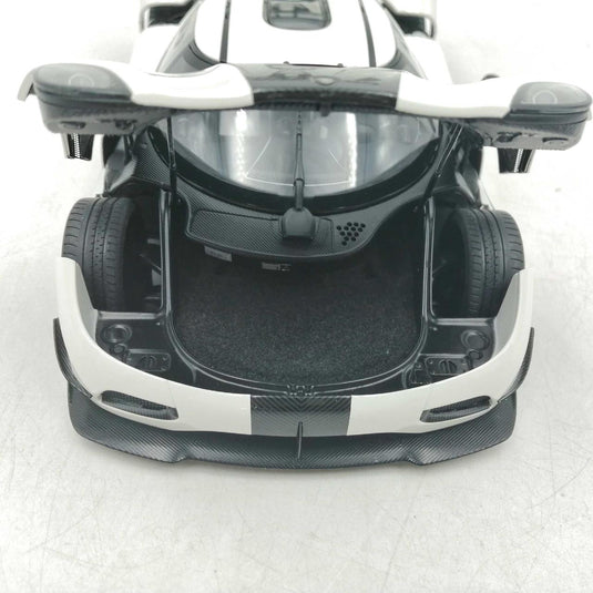 AUTOart 1/18 Koenigsegg Agera RS Scale Model Car– Used