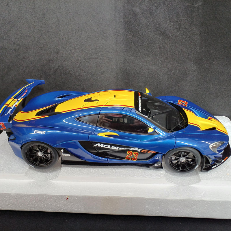 Load image into Gallery viewer, AUTOart McLaren P1 GTR Blue/Yellow 1/18 Scale Car– Used
