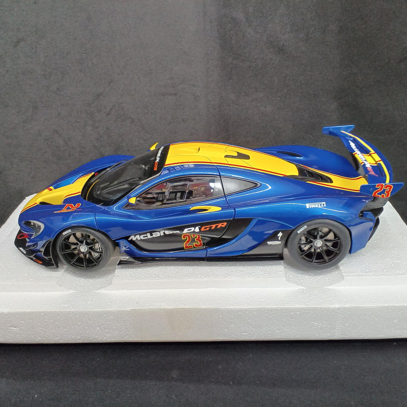 Load image into Gallery viewer, AUTOart McLaren P1 GTR Blue/Yellow 1/18 Scale Car– Used
