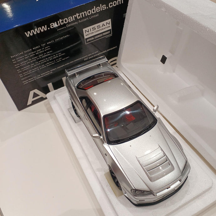 AUTOart Nismo R34 GT-R Z-TUNE 1/18 Scale Model Car– Used