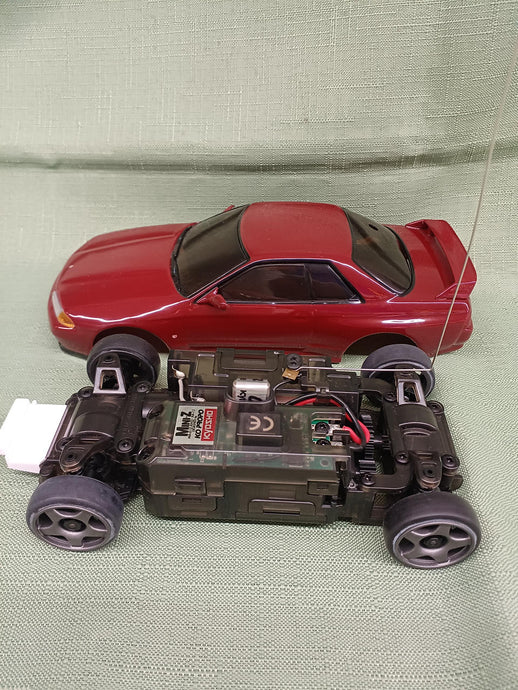 KYOSHO MA-010 Body Chassis Set - Used