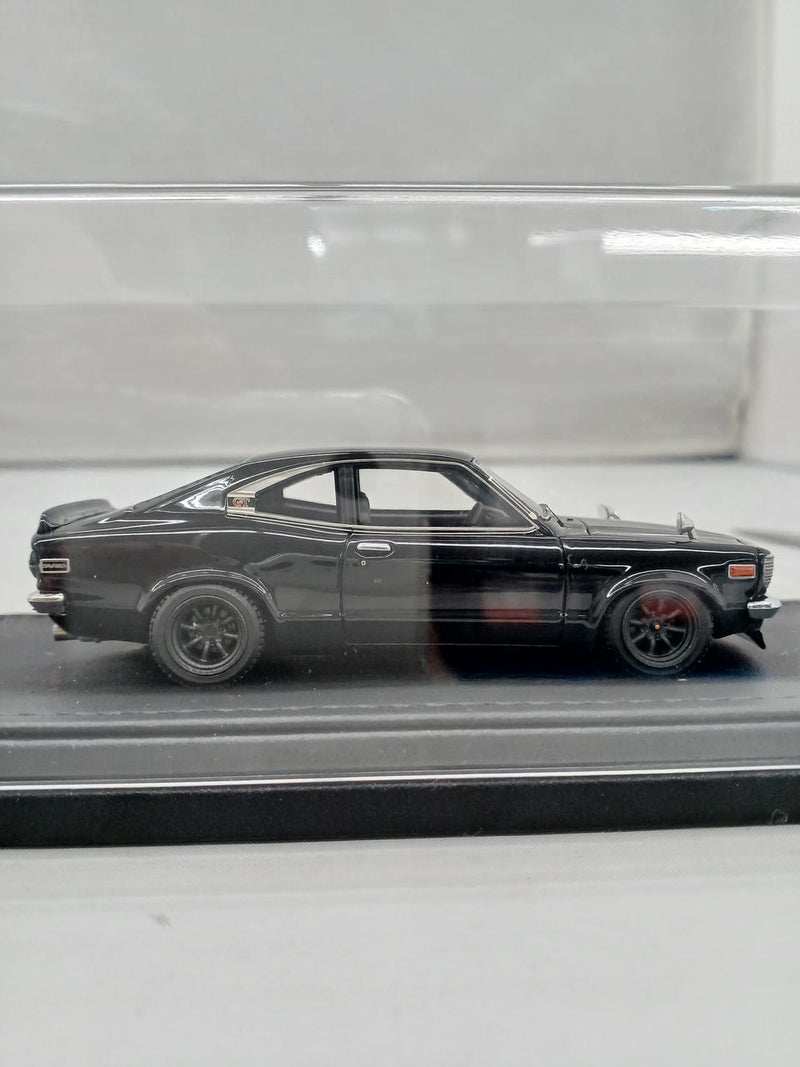Cargue la imagen en el visor de la galería, Watanabe Mazda Savanna S124A 1/43 Scale Model Car– Used
