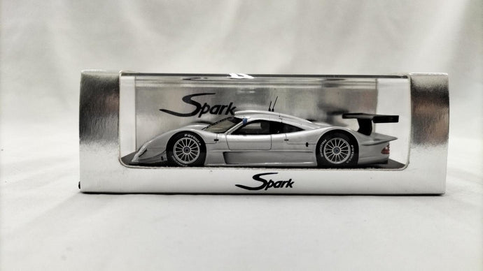 SPARK MINIMAX MERCEDES CLR 1/43 Scale Car– Used