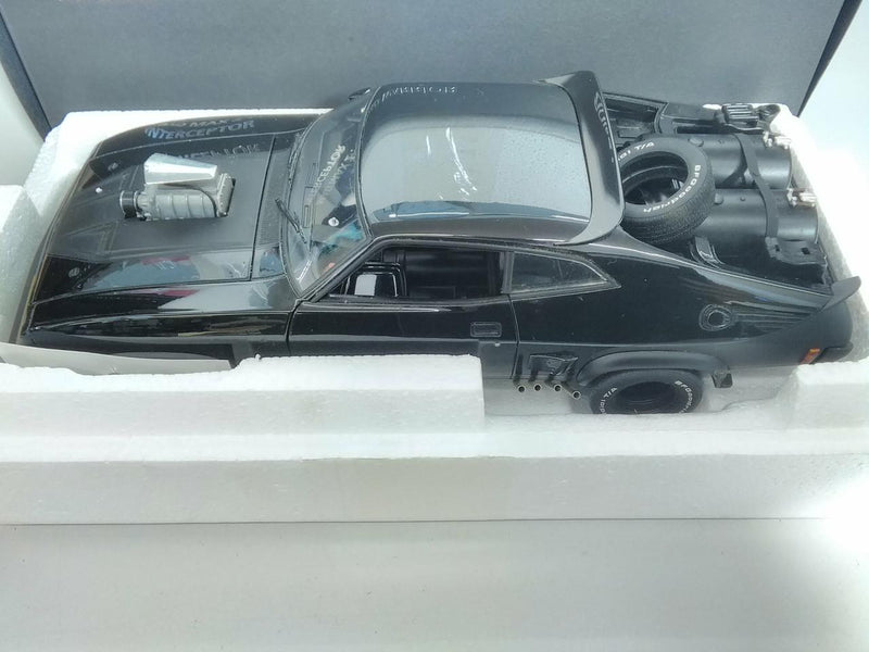 Laden Sie das Bild in Galerie -Viewer, AUTOart &quot;Mad Max&quot; Black Interceptor Upgraded Version 1/18 Scale– Used
