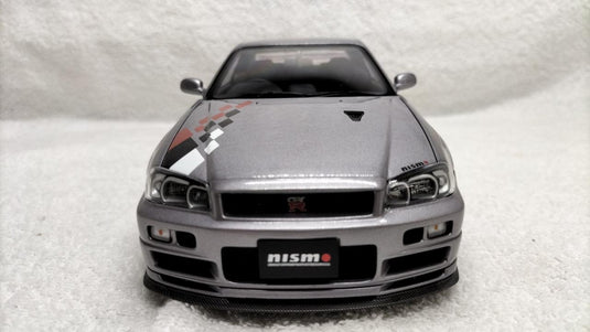 AUTOART R34 S-TUNE 1/18 Scale Model Car– Used