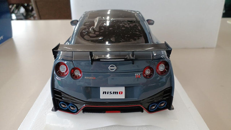 Cargue la imagen en el visor de la galería, AUTOart 77505 1/18 Nissan GT-R (R35) Nismo Special Edition– Used
