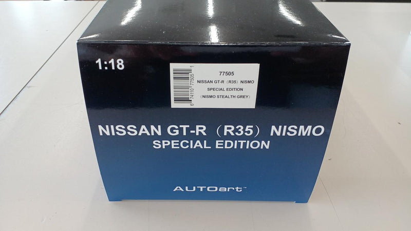 Cargue la imagen en el visor de la galería, AUTOart 77505 1/18 Nissan GT-R (R35) Nismo Special Edition– Used
