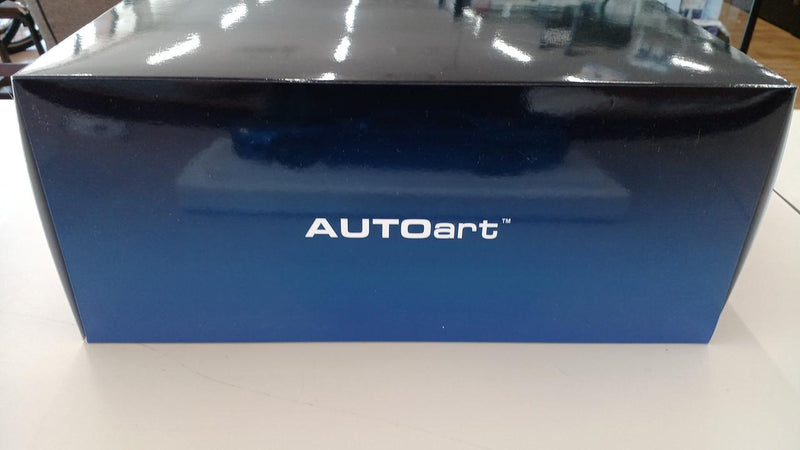 Carica immagine in Galleria Viewer, AUTOart 77460 1/18 Nismo R34 GT-R Z-TUNE (Bayside Blue)– Used
