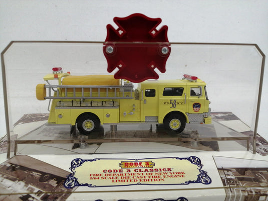 CODE 3 COLLECTIBLES 1/64 FIRE DEPARTMENT OF NEW YORK Diecast Model– Used