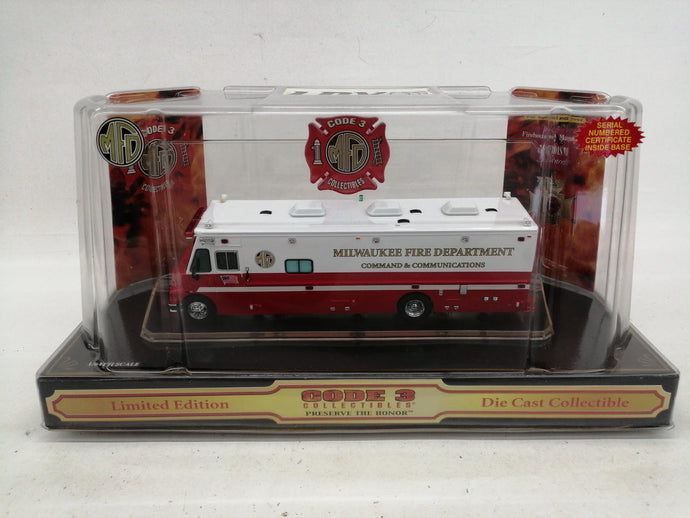 CODE 3 COLLECTIBLES 1/64 MILWAUKEE FIRE DEPARTMENT Diecast Model– Used