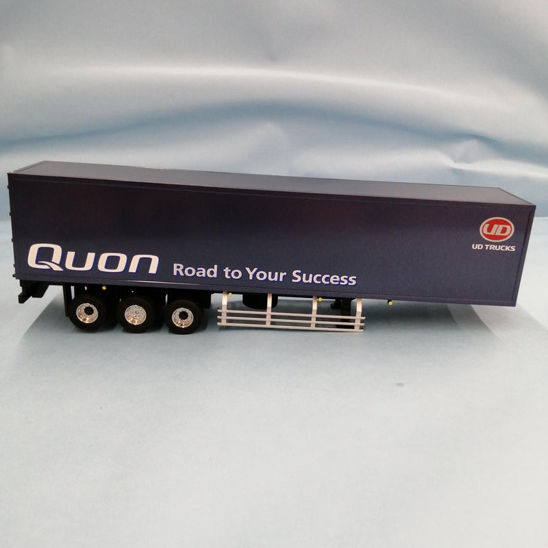Cargue la imagen en el visor de la galería, UD TRUCKS 1/50 QUON Dark Blue Scale Model– Used
