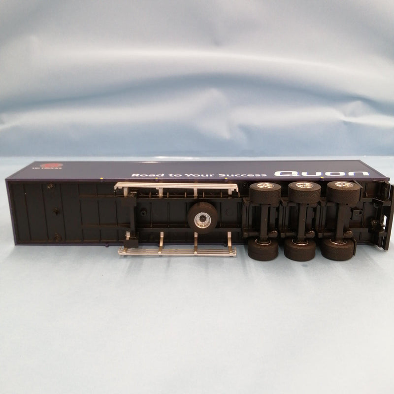 Cargue la imagen en el visor de la galería, UD TRUCKS 1/50 QUON Dark Blue Scale Model– Used
