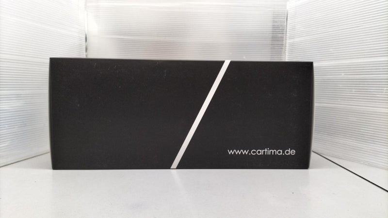 Laden Sie das Bild in Galerie -Viewer, AR.TIMA 1/18 Porsche 911 S/T Scale Model Car– Used
