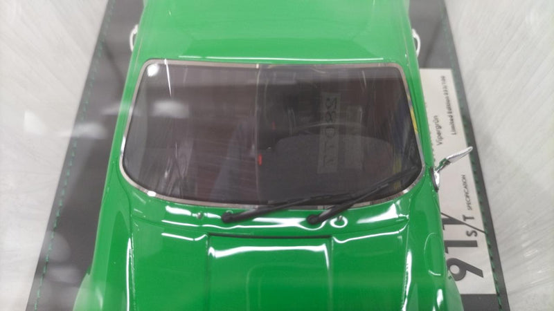 Laden Sie das Bild in Galerie -Viewer, AR.TIMA 1/18 Porsche 911 S/T Scale Model Car– Used
