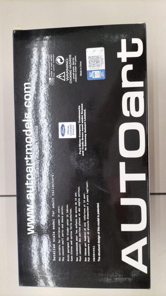 AUTOart Ford GT 2017 Diecast Car 1/18 Scale– Used
