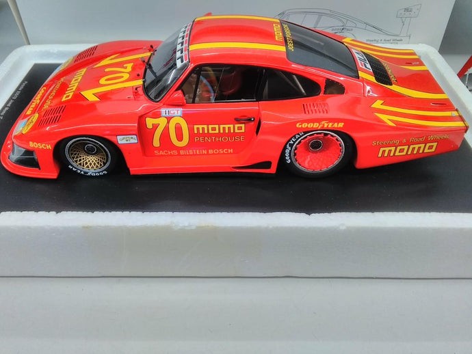 SPARK 1981 #70 Porsche 935 1/18 Scale Car– Used