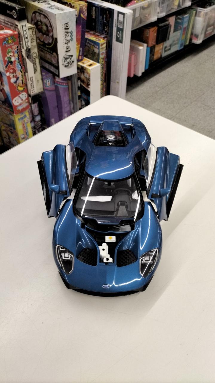 Carica immagine in Galleria Viewer, AUTOart 1/18 Ford GT 2017 (Metallic Blue) Diecast Car– Used
