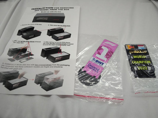 SPARK 18S774 Oracle Red Bull Racing RB18 1/18 Scale Car– Used