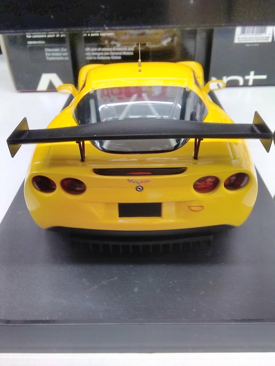AUTOart Chevrolet Corvette Plain Body (Yellow) 1/18 Scale Car– Used