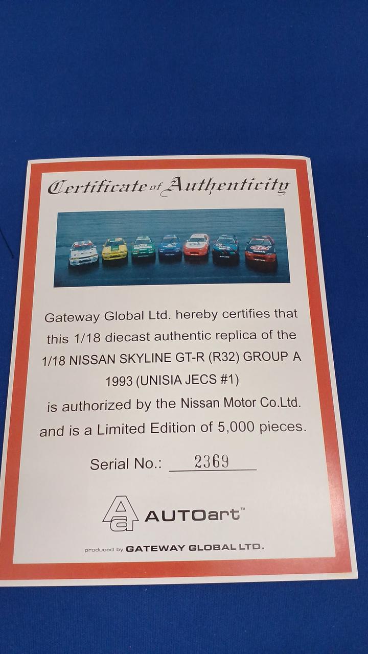 Load image into Gallery viewer, AUTOart Skyline GT-R R32 UNISIA JECS 1/18 Diecast Car– Used
