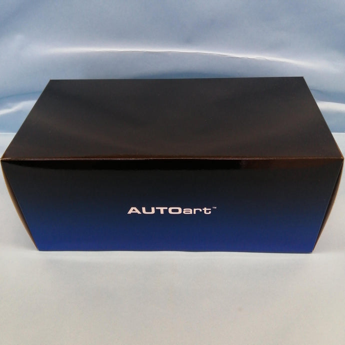 AUTOart 77464 1/18 Nismo R34 GT-R Z-TUNE Scale Car– Used