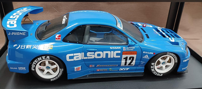 Load image into Gallery viewer, AUTOart GT-R (R34) V-SPEC II White Pearl 1/18 Scale Car– Used
