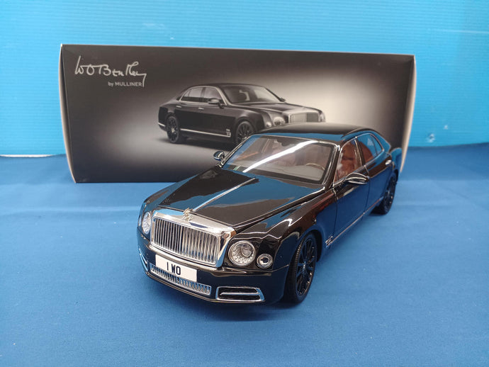 ALMOST REAL NO.AL830508 Land Rover 1/18 Diecast Car– Used
