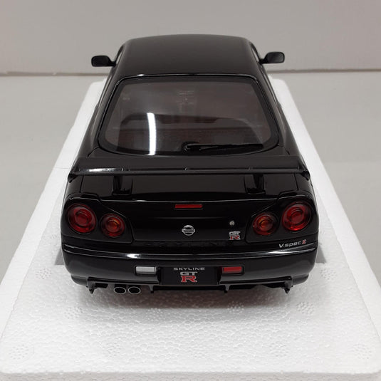 AUTOart Nissan Skyline GT-R (R34) V-SPEC 1/18 Scale Car– Used