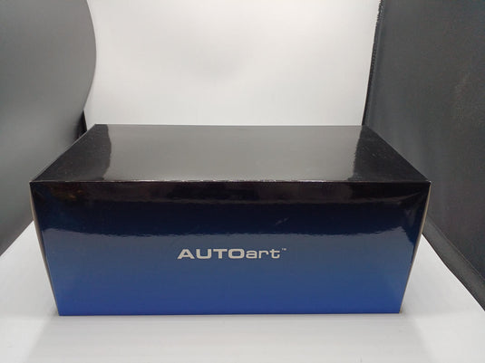 AUTOart 76078 McLAREN SENNA 1/18 Scale Car– Used