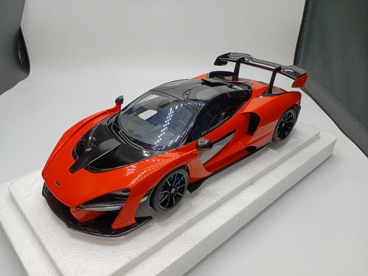 AUTOart 76078 McLAREN SENNA 1/18 Scale Car– Used