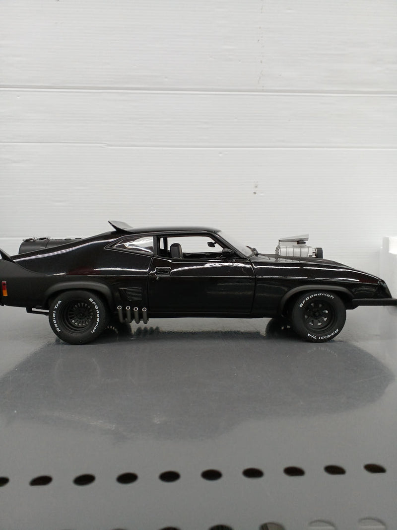 Load image into Gallery viewer, AUTOart Mad Max 2 INTERCEPTOR 1/18 Scale Model Car– Used
