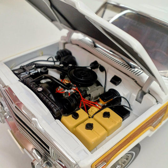 AUTOart 1/18 JEEP GRAND WAGONEER Scale Model Car– Used