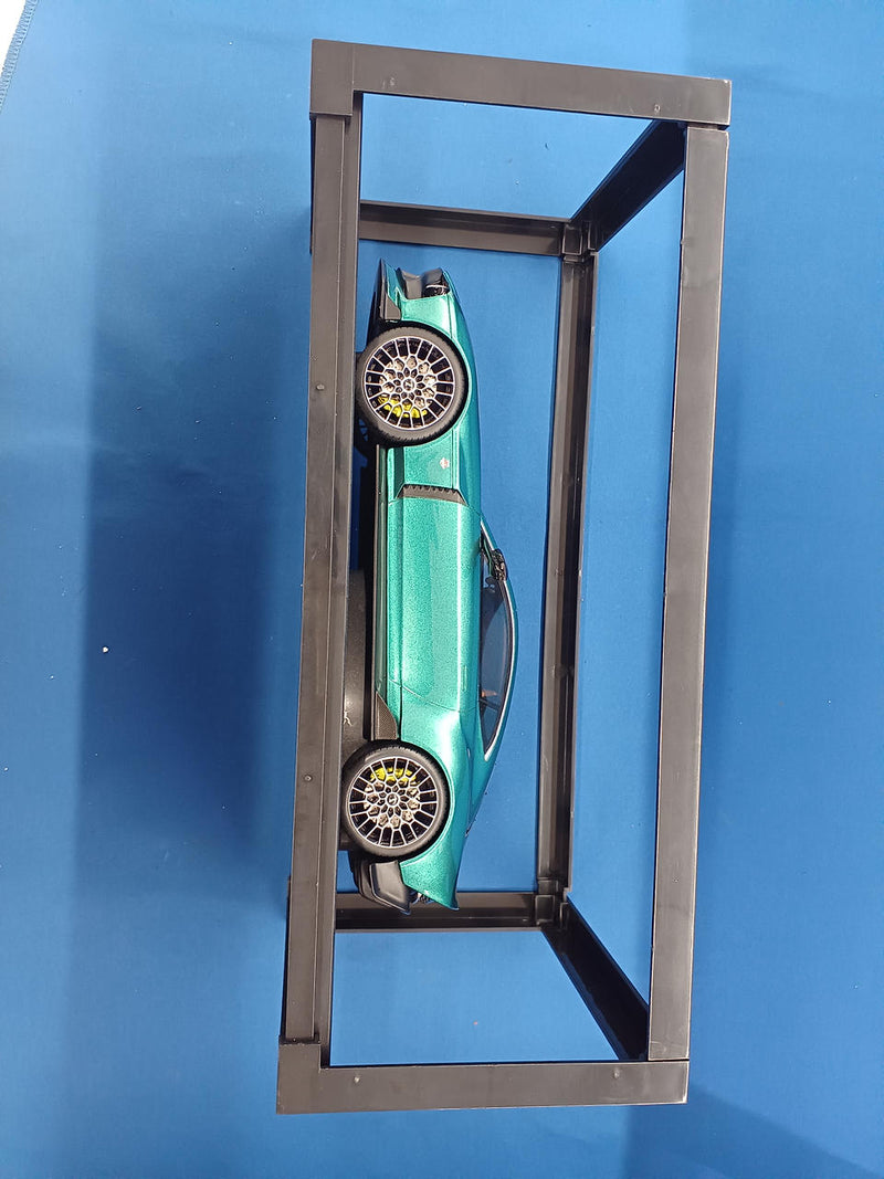 Load image into Gallery viewer, ASTON MARTIN GT SPIRIT 1/18 ASTON MARTIN VALKYRIE Diecast Car– Used
