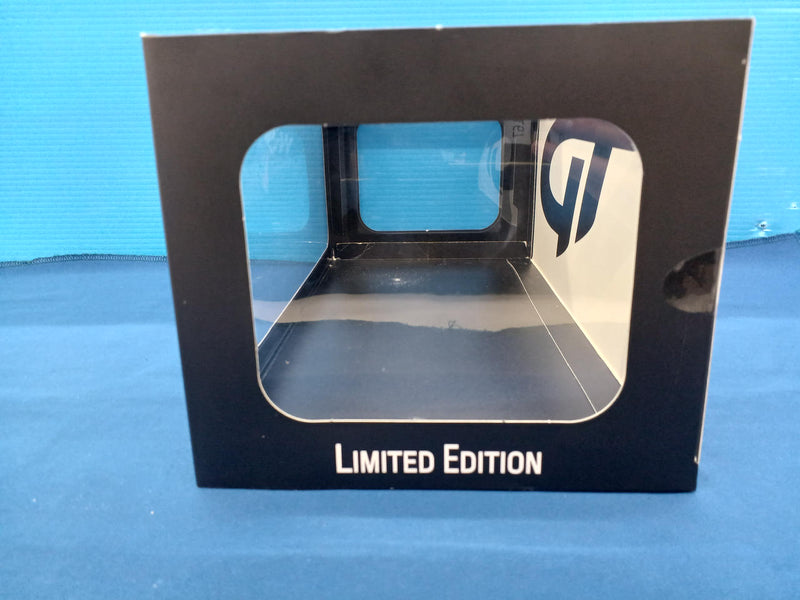 Load image into Gallery viewer, ASTON MARTIN GT SPIRIT 1/18 ASTON MARTIN VALKYRIE Diecast Car– Used
