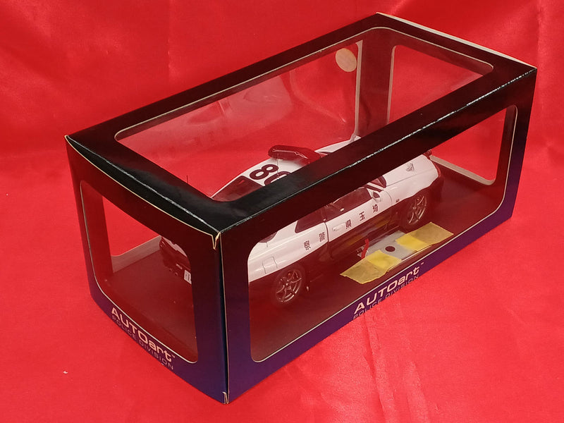 Cargue la imagen en el visor de la galería, AUTOart 77351 1/18 NISSAN SKYLINE GT-R R34 Saitama Police Car– Used
