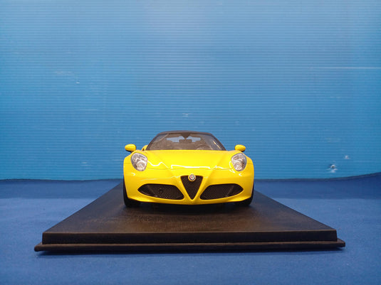 TSM 1/18 Alfa Romeo 4C Spider Diecast Car– Used