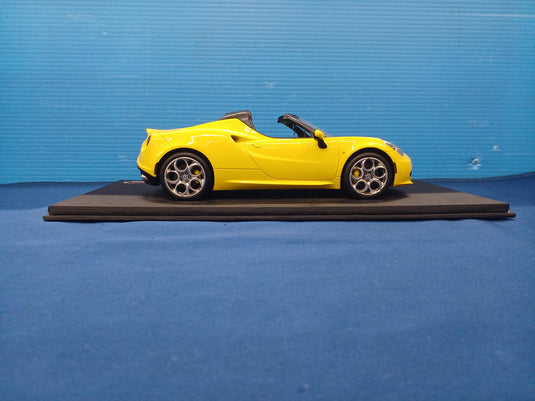 TSM 1/18 Alfa Romeo 4C Spider Diecast Car– Used
