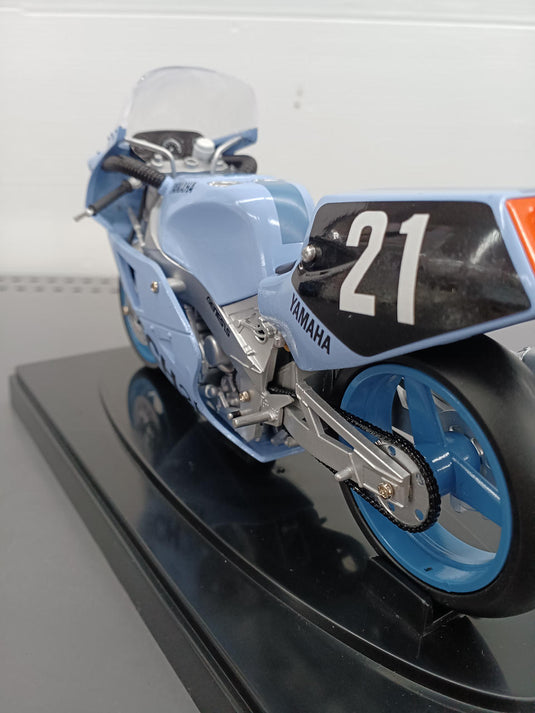YAMAHA FZR750 TECH21 1/12 Scale Model Motorcycle– Used