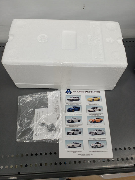 AUTOart Fairlady Z (S30) "Devil Z" 1/18 Scale Model Car– Used